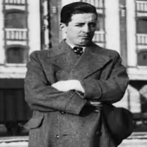 Enrico Morovich portrait